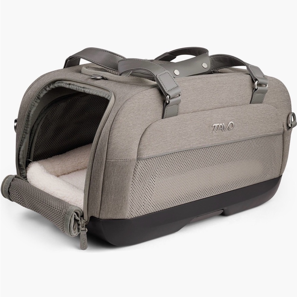 TAVO PETS
Dupree II Airline
Carry-on Pet Car Seat Pet Carrier NEW original box